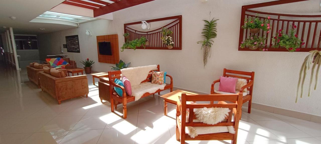 Hotel Pousada Familia De Nazare Cachoeira Paulista Luaran gambar
